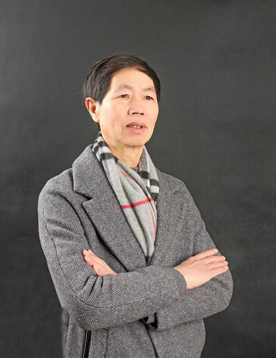蔡灿个人照片.jpg