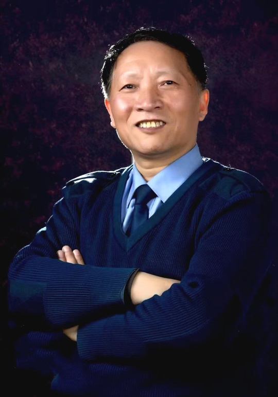 张天德个人照片.jpg