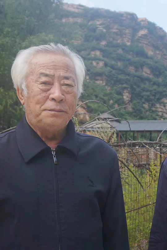 王洪涛个人照.jpg