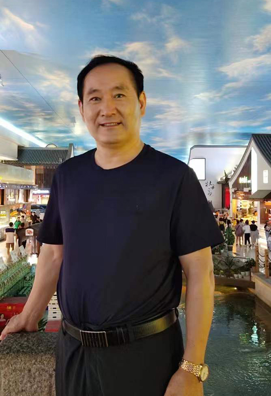 詹国宾个人照.jpg