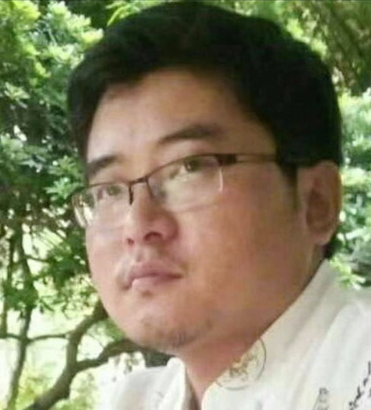 吴小三个人照片.jpg