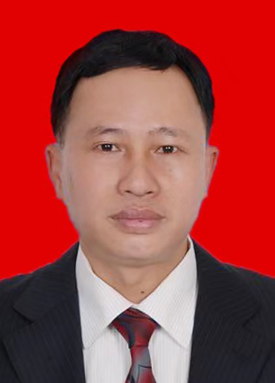 郑伟光.jpg