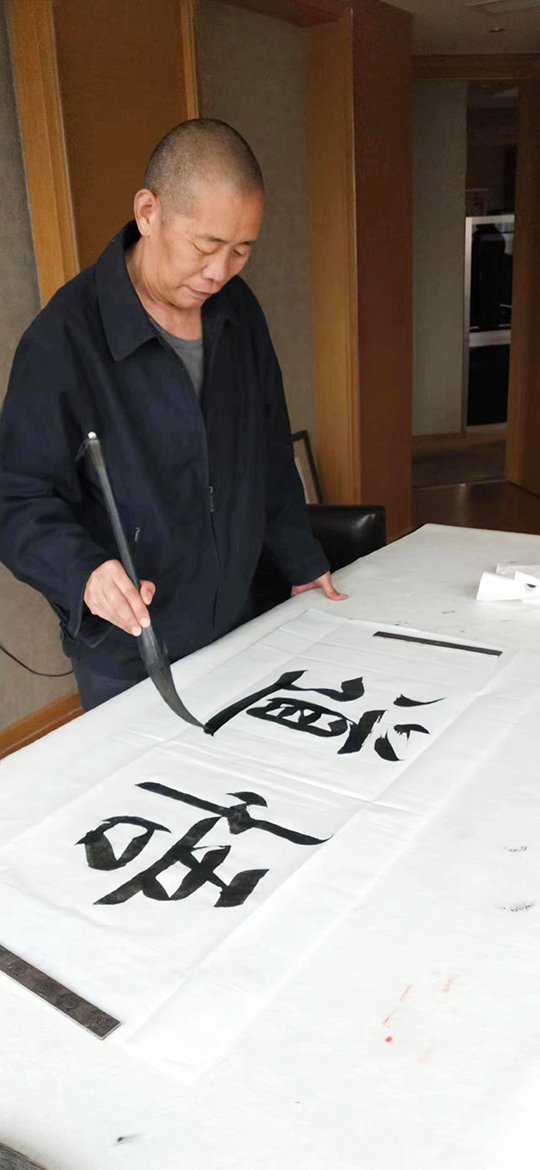 释宏正个人照片.jpg