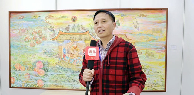 徐旭2024年9月在北京大学科技园展厅介绍《孔子诞生图》创作过程.jpg